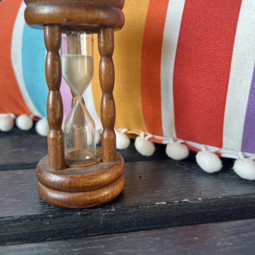 Vtg Wooden Hourglass Glass 3 Minute Egg Kitchen Timer Bright White Sand‎ 4